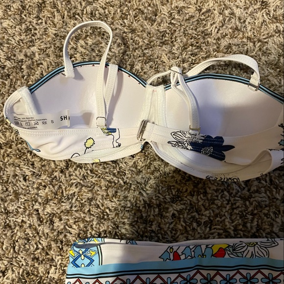 Floral SHEIN Bikini Set - Picture 6 of 8